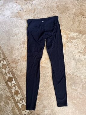 Lululemon leggings size 8
